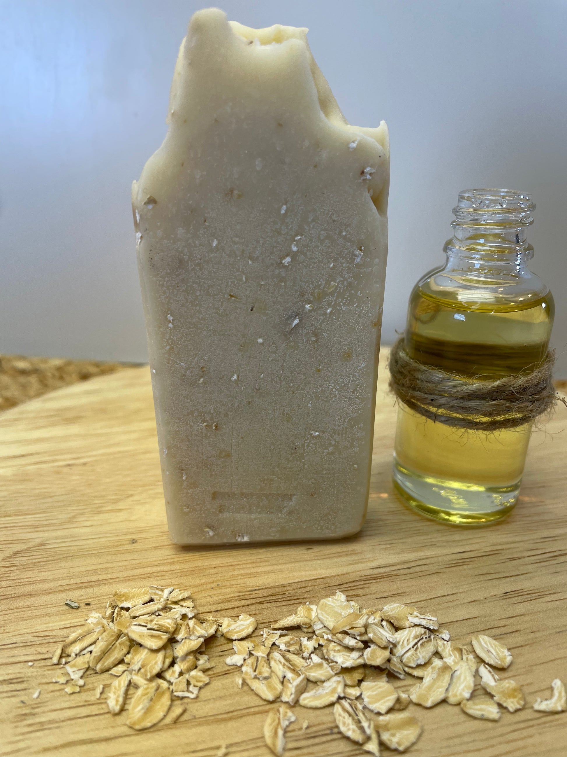 Bergamot & Grapefruit Oatmeal Soap - Starlight Soapery 