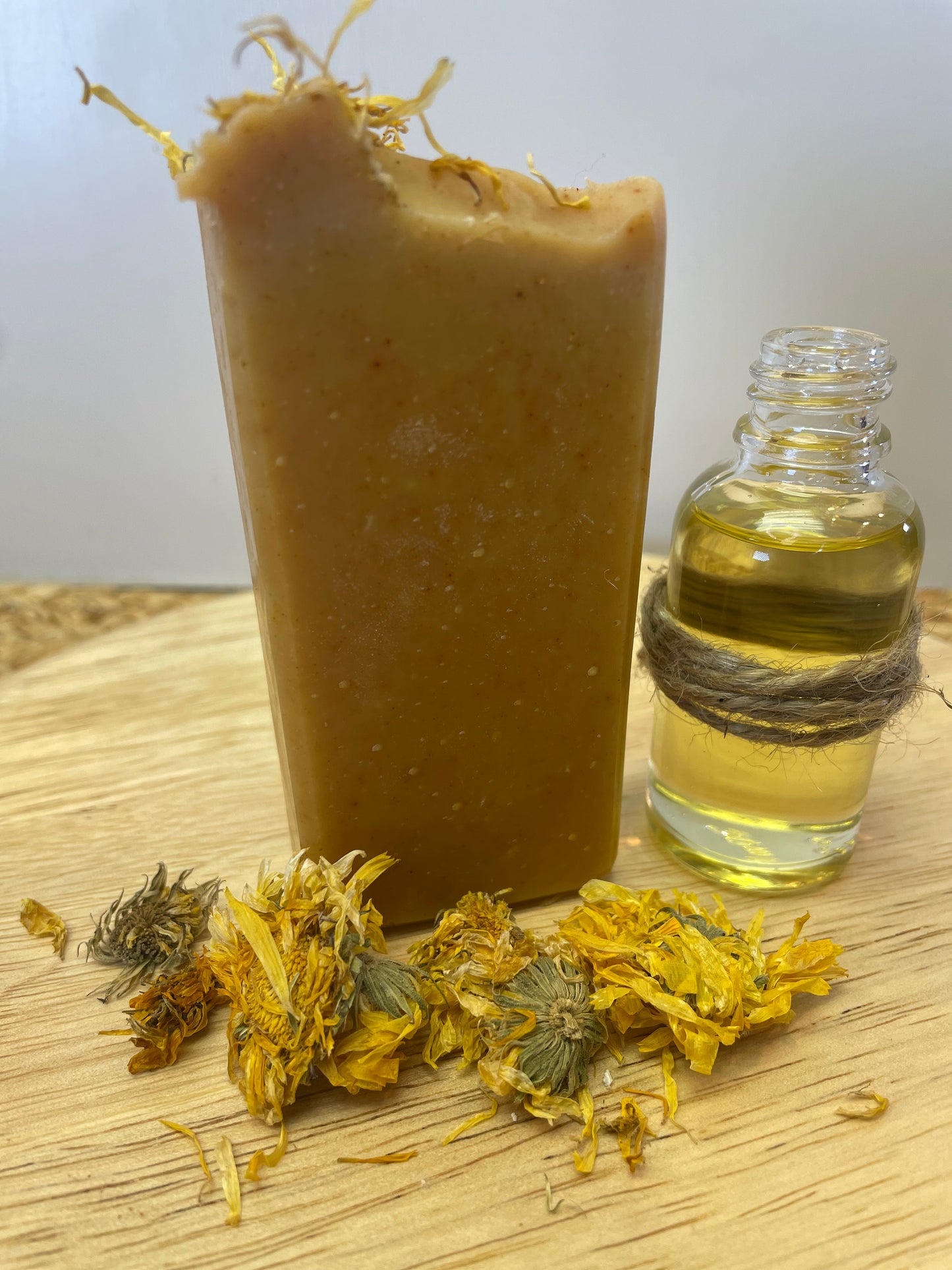 Calendula & Chamomile Turmeric Soap - Starlight Soapery 